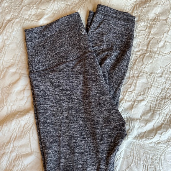 Lululemon Wunder Under legging - Picture 3 of 3